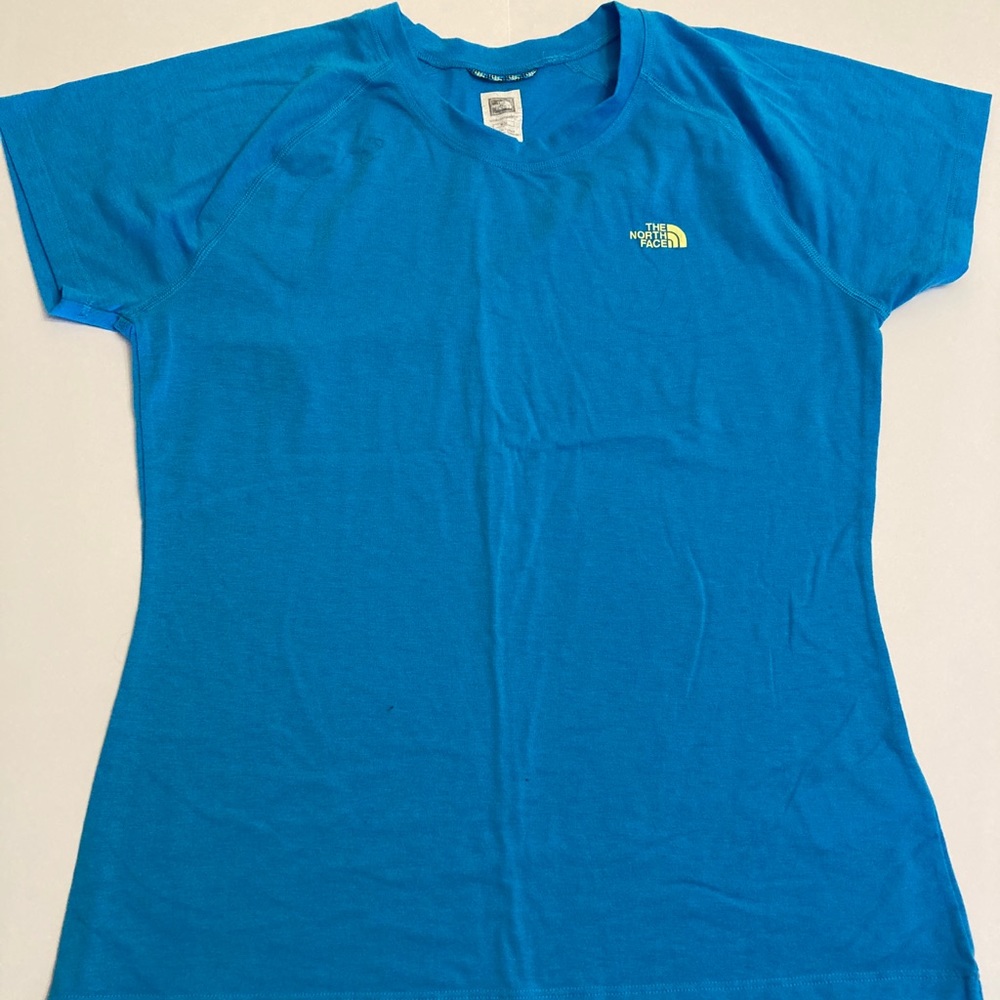 Women’s The North Face Shirt